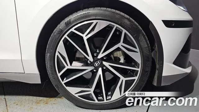 Hyundai Ioniq 6 — Фото автомобиля 6