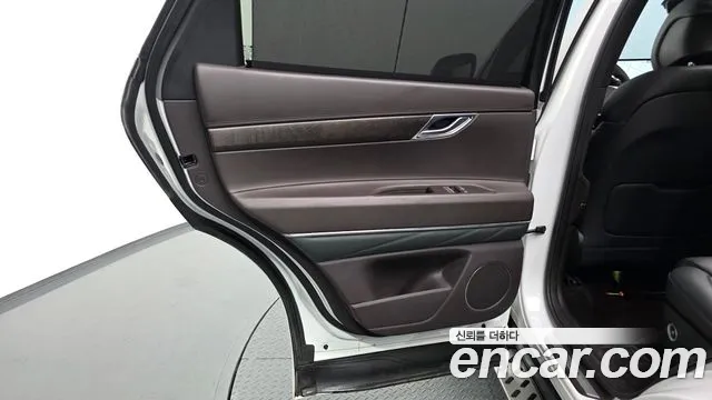 Genesis GV80 — Фото автомобиля 25