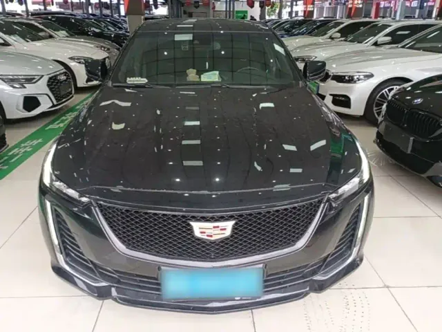 Cadillac CT5 — Фото автомобиля 2