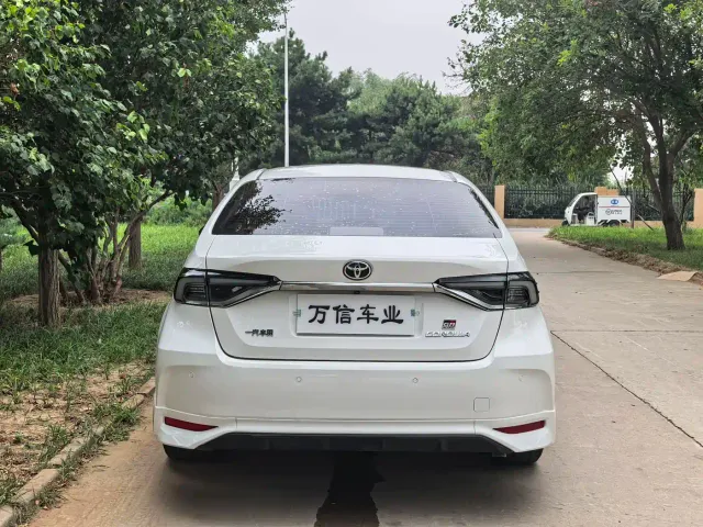 Toyota Corolla — Фото автомобиля 4