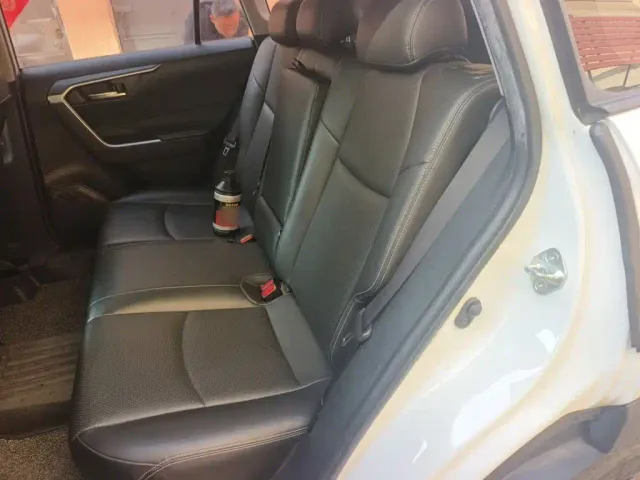 Toyota RAV4 — Фото автомобиля 13