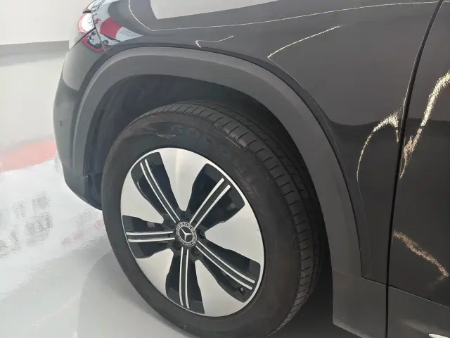 Mercedes-Benz EQB — Фото автомобиля 7