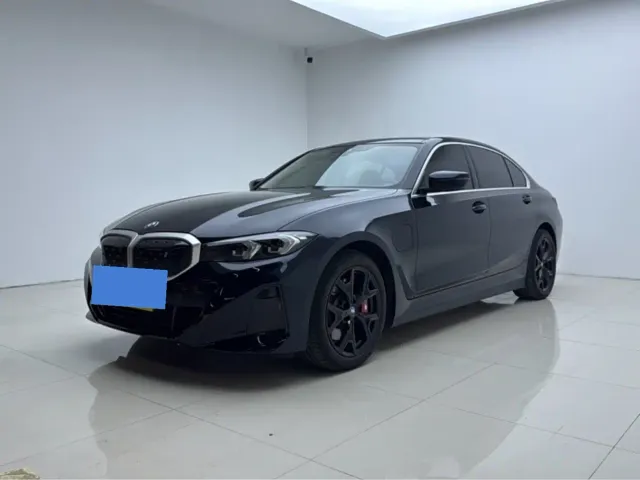 Фотография автомобиля — BMW i3