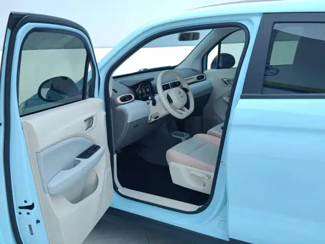 Leapmotor T03 — Фото автомобиля 9