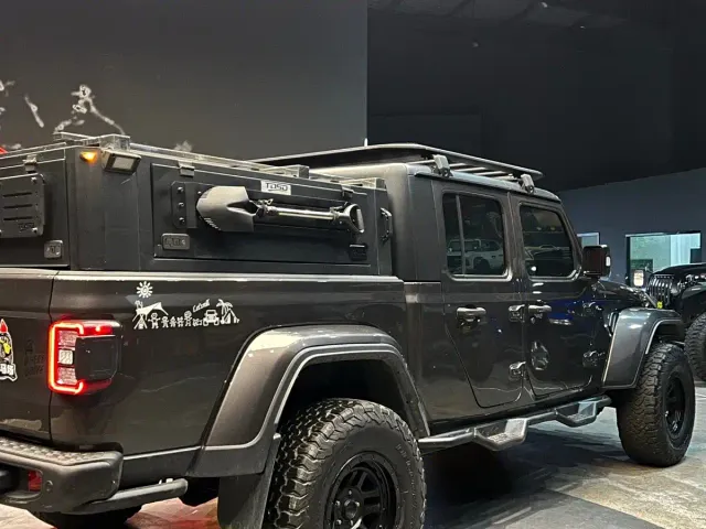 Jeep Gladiator — Фото автомобиля 7