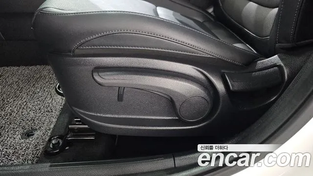 Kia Seltos — Фото автомобиля 30