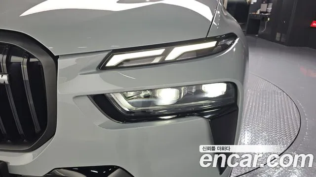BMW X7 M60i xDrive M Sport 6 мест — Фото автомобиля 19