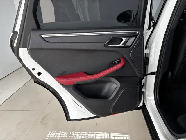 Porsche Macan — Фото автомобиля 20