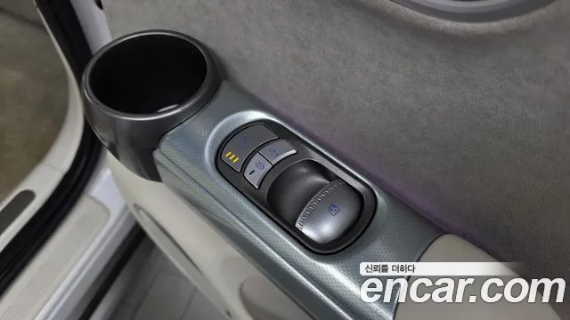 Genesis GV60 — Фото автомобиля 18