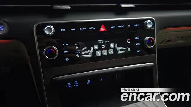 Genesis GV80 — Фото автомобиля 23