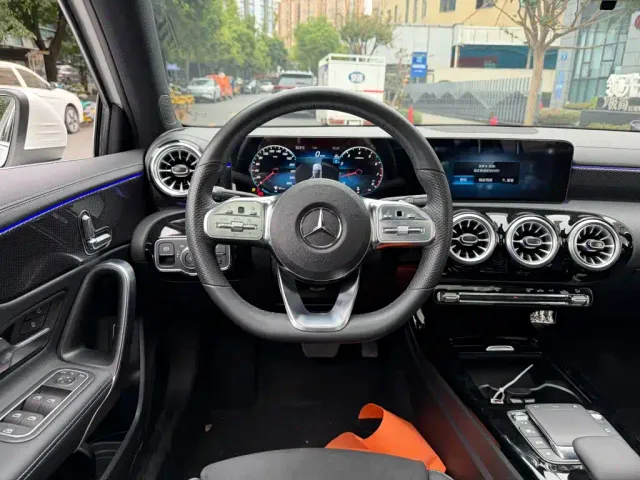 Mercedes-Benz A-Class — Фото автомобиля 14
