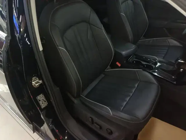 Volkswagen Passat — Фото автомобиля 24