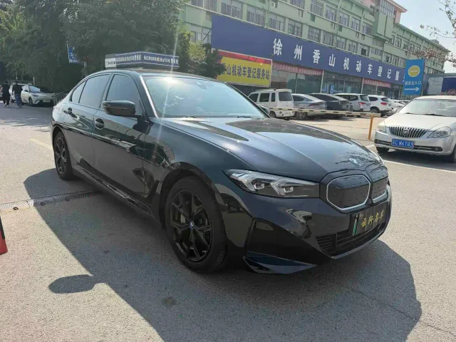 BMW i3 — Фото автомобиля 4
