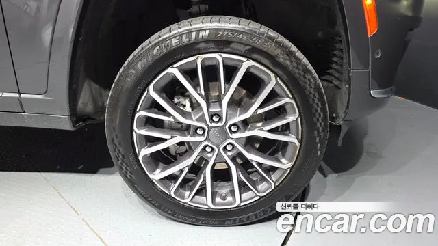 Jeep Cherokee Grand Cherokee(WL) L 3.6 Summit Reserve — Фото автомобиля 5