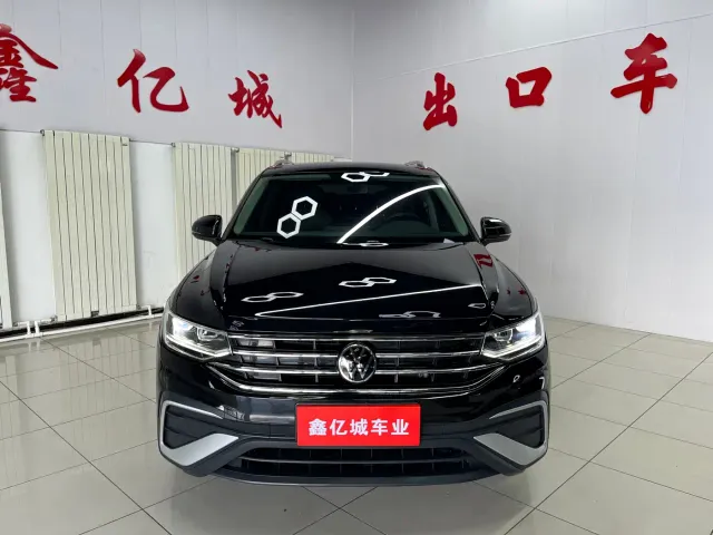 Volkswagen Tiguan L — Фото автомобиля 2