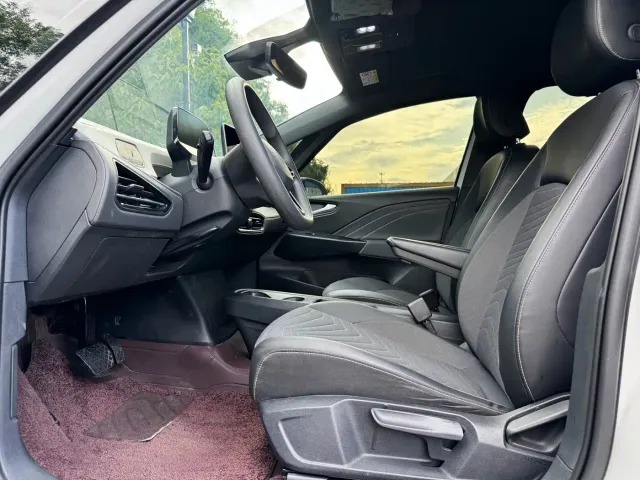 Volkswagen ID.3 — Фото автомобиля 8