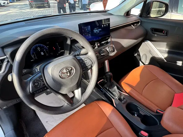 Toyota Corolla Cross — Фото автомобиля 6