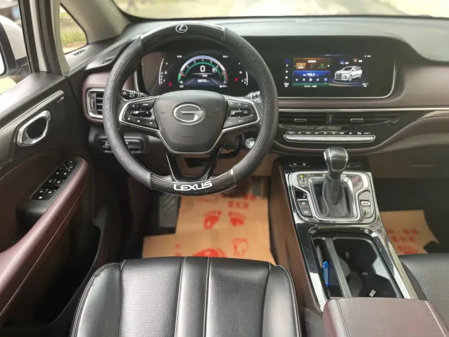 GAC Trumpchi M6 — Фото автомобиля 10