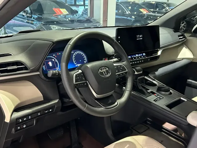Toyota Granvia — Фото автомобиля 4