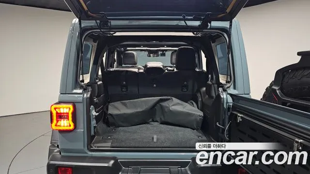 Jeep Wrangler Wrangler (JL) — Фото автомобиля 30