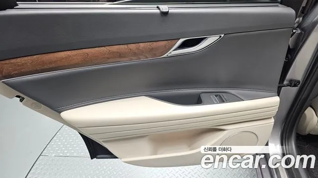 Genesis G80 RG3 — Фото автомобиля 14