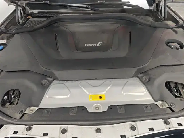 BMW iX3 — Фото автомобиля 19
