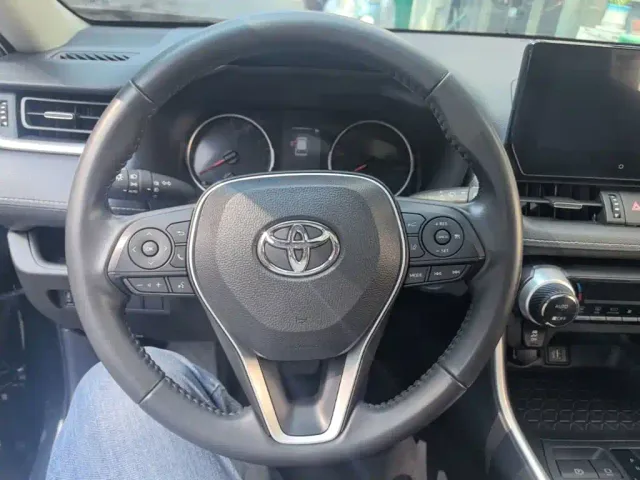 Toyota Wildlander — Фото автомобиля 10
