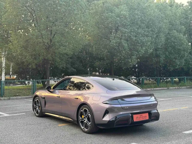 Xiaomi SU7 — Фото автомобиля 5