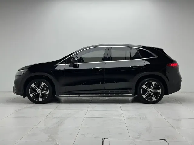 Mercedes-Benz EQE SUV — Фото автомобиля 23