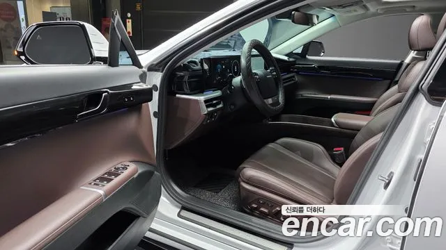 Hyundai Grandeur Grandeur (GN7) 2.5 Бензин 2WD — Фото автомобиля 8