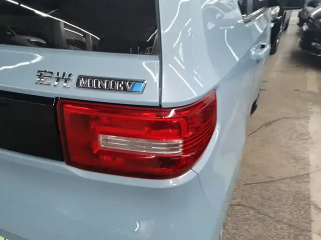Wuling Hongguang Mini EV — Фото автомобиля 7
