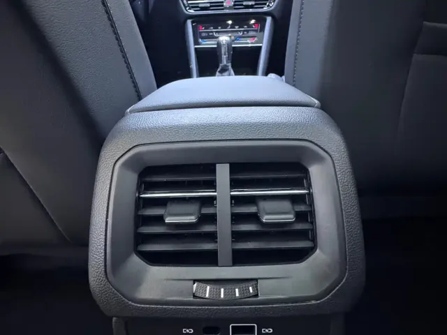 Volkswagen Tharu — Фото автомобиля 22