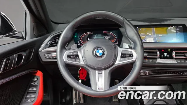 BMW 1 Series F40 — Фото автомобиля 14