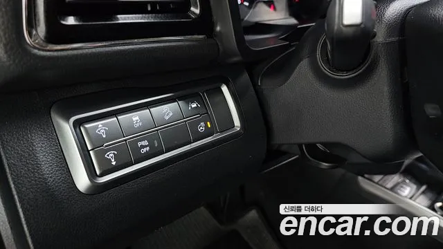 KG_Mobility_Ssangyong TIBOLI Very New Tivoli Бензин 1.5 2WD — Фото автомобиля 17