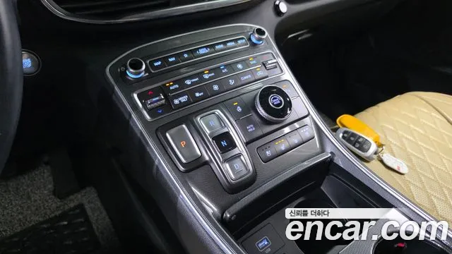 Hyundai Santafe — Фото автомобиля 8