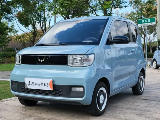Фотография автомобиля — Wuling Hongguang Mini EV