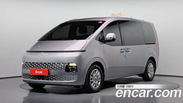 Фотография автомобиля — Hyundai Staria