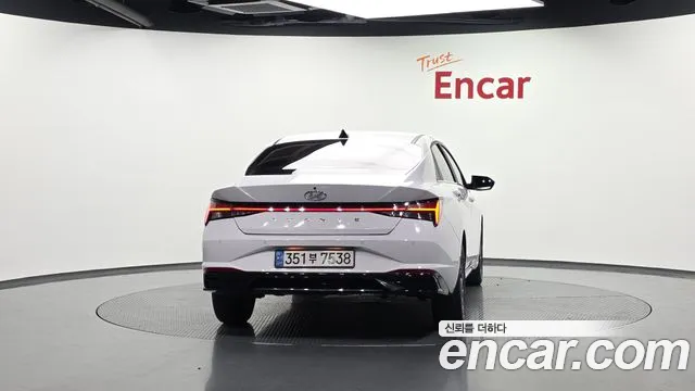 Hyundai AVANTE Avante (CN7) — Фото автомобиля 4