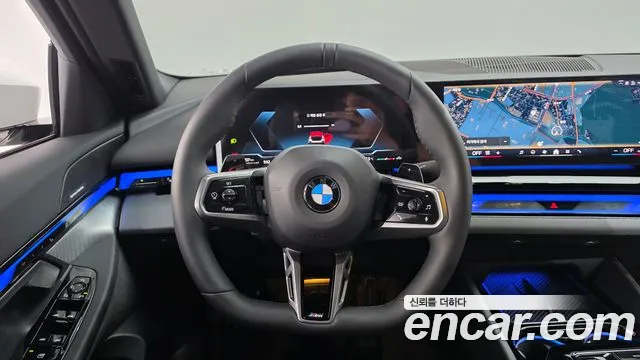 BMW 5 Series G60 — Фото автомобиля 14