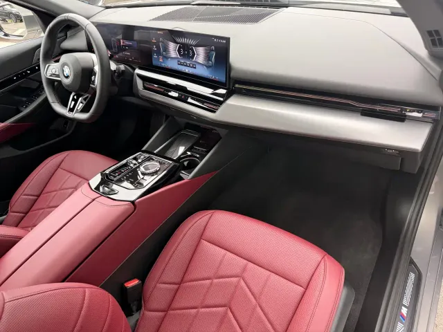 BMW 5 Series — Фото автомобиля 21