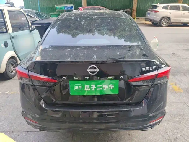Nissan Teana — Фото автомобиля 5