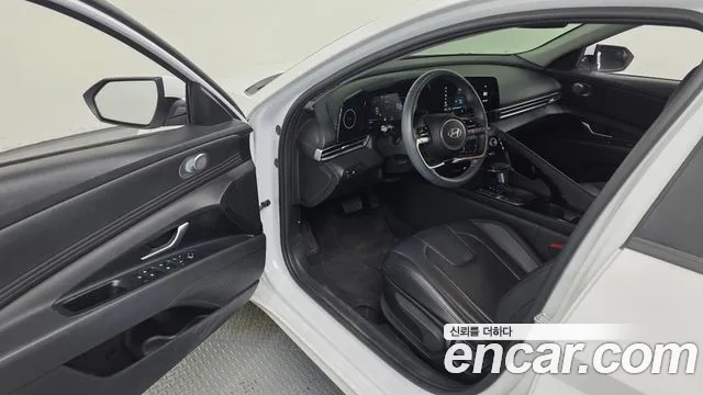 Hyundai Avante CN7 — Фото автомобиля 10