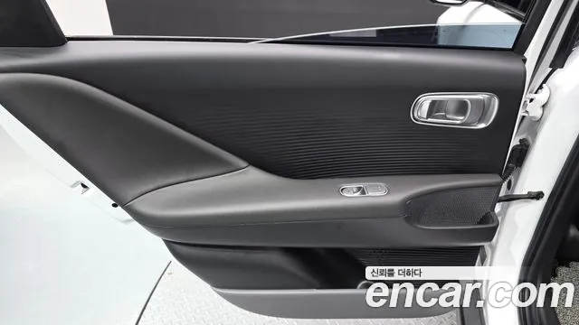 Hyundai Ioniq 6 — Фото автомобиля 14
