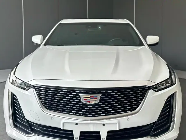 Cadillac CT5 — Фото автомобиля 2