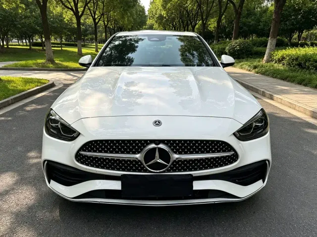 Mercedes-Benz C-Class — Фото автомобиля 2
