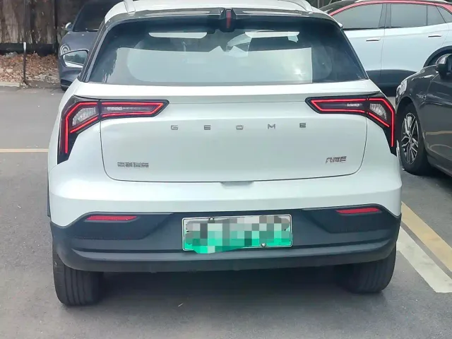 Geely Geometry E Firefly — Фото автомобиля 11