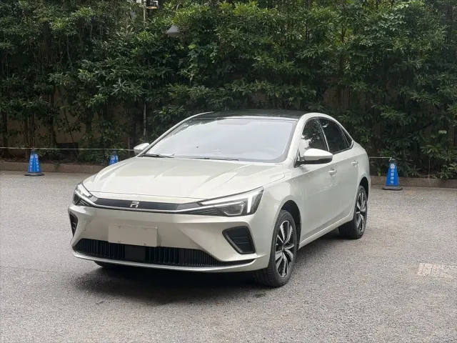 Фотография автомобиля — Roewe Feifan ER6
