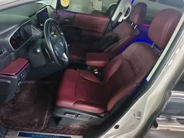 Honda Elysion — Фото автомобиля 10