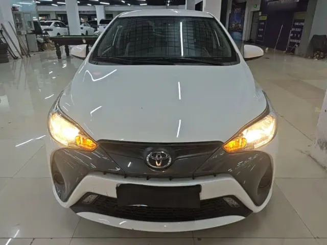 Toyota YARiS L Zhi Xuan 2022 1.5L CVT Leading PLUS Edition — Фото автомобиля 2