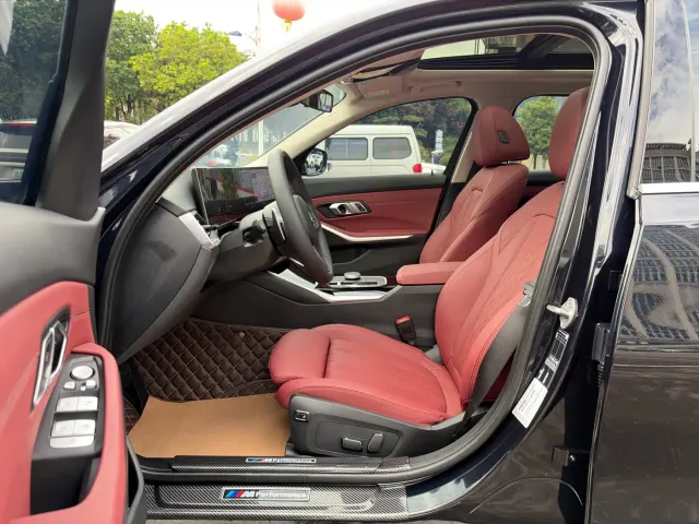 BMW 3 Series — Фото автомобиля 8